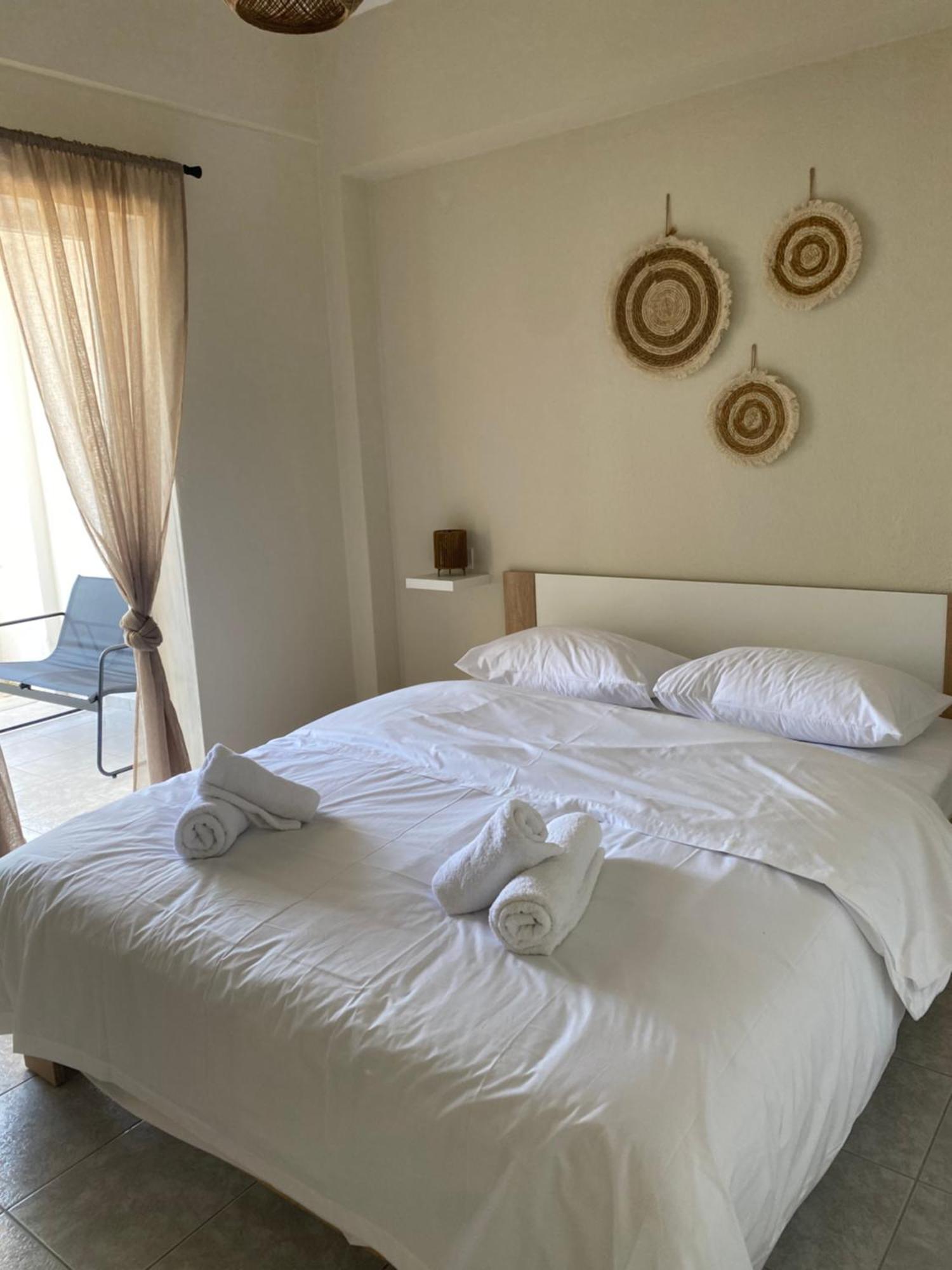 Sun & Sea Apartment Nea Iraklia Exterior photo